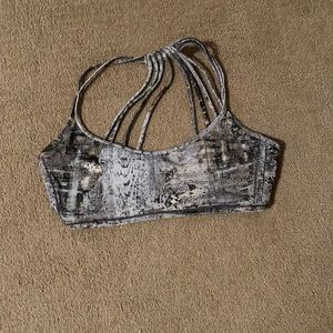 lululemon sports bra